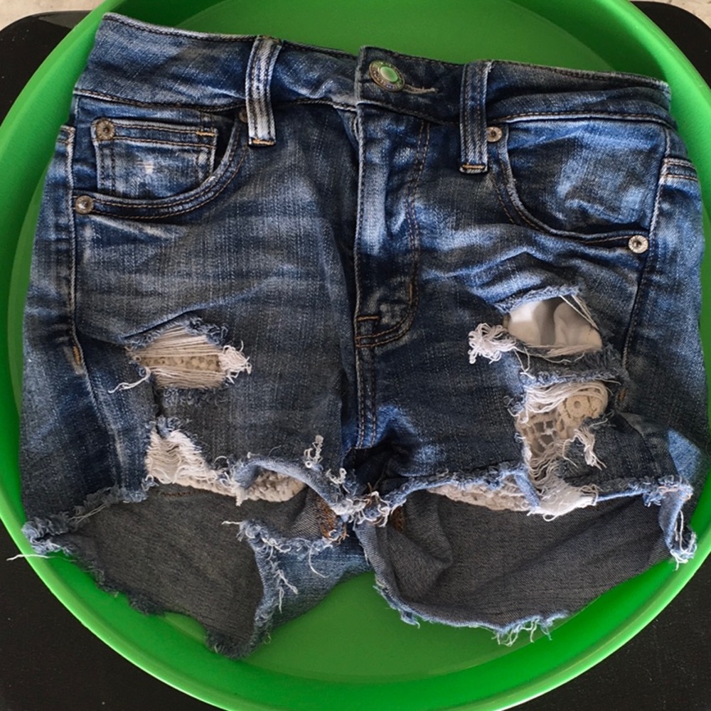 Size 0 American eagle shorts - Picture 1 of 2